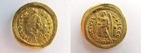 Antike Münzen / Römer Solidus AV-Solidus - GOLD - Aelia Pulcheria 414-153, Constantinopel - Victoria steht n.l