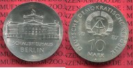 DDR, GDR Eastern Germany 10 Mark Silber Gedenkmünze Schauspielhaus Berlin Silber, aus 750 Jahre Berlin Serie Picture