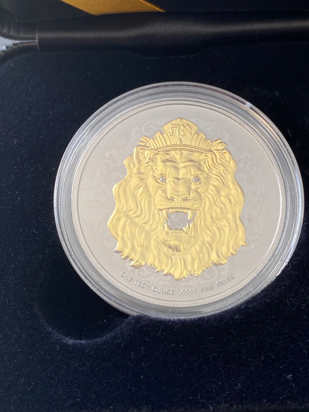 Niue Dollar Roaring Lion Black Empire Edition Ruthenium Gilded