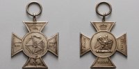 Lippstadt 10,6g,<br> 49 x 34 mm versilbertes Ehrenkreuz 1950, Schützenmedaille, mit Originalöse und Ring