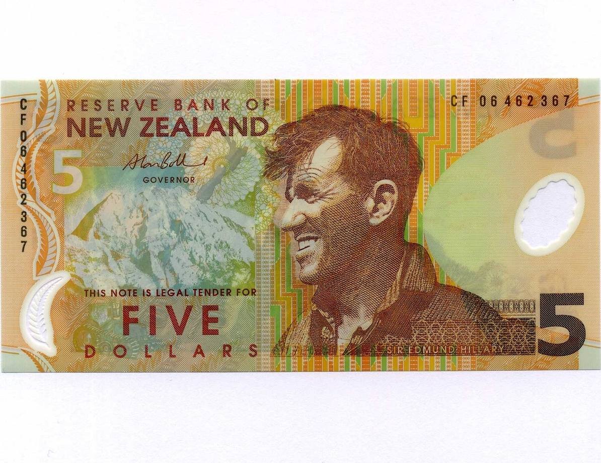 Купюра 5 доллара новая Зеландия