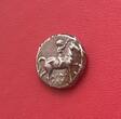 Calabre – Tarente. Belle monnaie de Didrachme Dauphin. Etat TTB/SUP