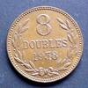 Guernsey 8 Doubles S.12 / Bro / Leopardenschild mit Zweig besetzt zwischen Lorbeerzweigen -