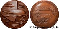 FRANCE Médaille, Usine maremotrice de la Rance ENTREPRISES, INDUSTRIES ET COMMERCES DIVERS Monnaie de Paris 1966 (67,5mm, 223,13g, 12h) -