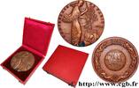 FRANCE Médaille, Conférence de Paris pour la Paix GOUVERNEMENT PROVISOIRE DE LA RÉPUBLIQUE FRANÇAISE 75 - Paris 1946 (68mm, 177,93g, 12h) -