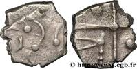 FRANCE Drachme “à la tête triangulaire”, S. 131 GALLIA - SOUTH WESTERN GAUL - CADURCI (Area of Cahors) IIe-Ier siècles av. J.-C. (12mm, 1,66g, h) -
