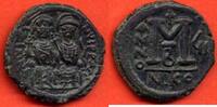 Antike Münzen FOLLIS JUSTIN II 565-578 EN BRONZE DE JUSTIN II AVEC SOPHIA FRAPPE A MICOMEDIA A/ ASSIS DE FACE SUR UN DOUBLE TRÔNE R/ LARGE M A CO -