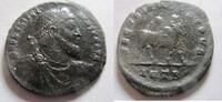 Rom Ae-Doppelmaiorina Ae-27mm (Doppelmaiorina) von Julianus II. Rs. Apisstier n. rechts stehend -