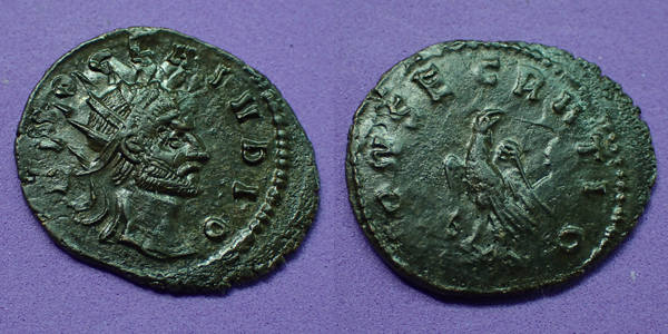 autel Claude II Claudius II antoninien CONSECRATIO 