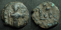 Byzantine Empire Follis CONSTANS II, Follis Constantinople en 641-668, 2,96 grms, Sear.1007 TB+/ B à TB -