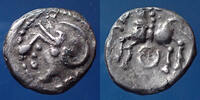 Aedui, Eduens Eduens, Aedui  ou quinaire à la croisette et à la rouelle, 13mm, 1,49 grms, LT.5099 variante TTB à SUP denier  ss-vz