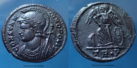 Roman Empire nummus Constantinopolis, sous Constantin Ier, nummus Trèves, Treveri, Trier en 330-333, Victoire sur une proue, RIC 543, 17mm, 2,02g, S -
