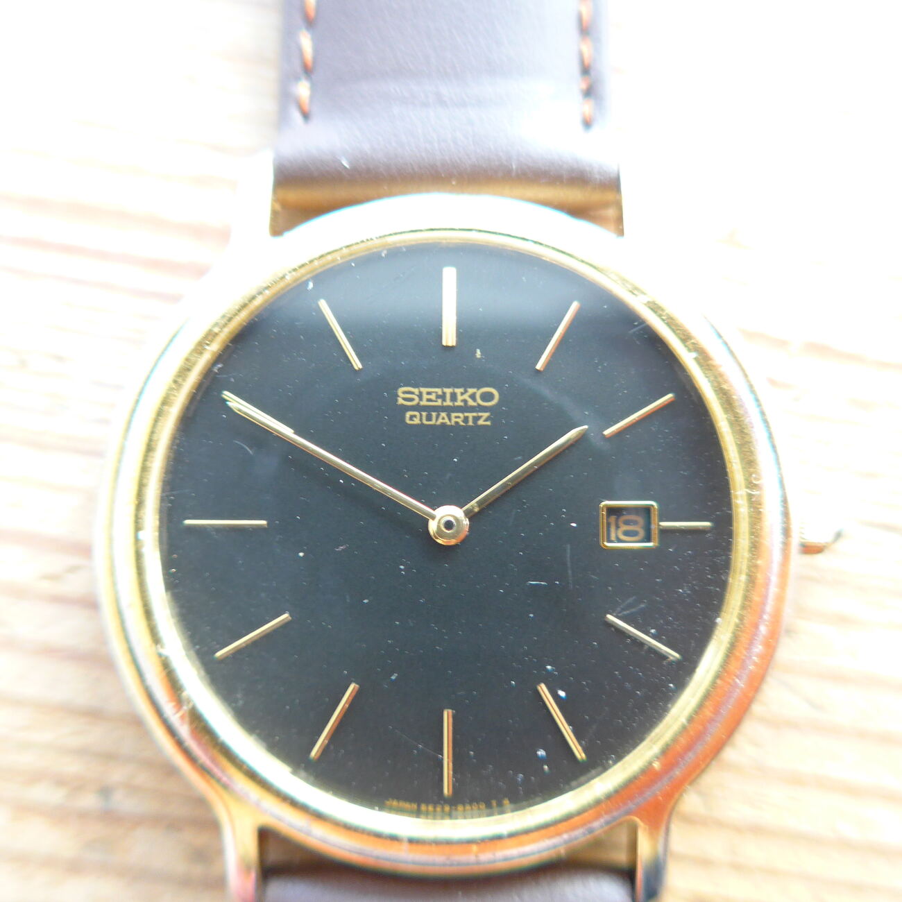 Elegantes Seiko Quartz Uhr Bilder