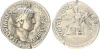 Antike / Römische Kaiserzeit / Hadrian Denar, Silber Hadrian, 117-138, Victoria n.l. sitzend -