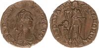 Antike / Römische Kaiserzeit Bronze AE3 Arcadius Bronzemünze AE3 A. n.r. gehend, Gefangenen hinter , GLORIA ROMANORUM -