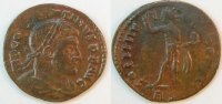 Antike / Römische Kaiserzeit / Constantinus Follis Bronze Constantinus Bronzemünze Sol steht n.l. ss+ -