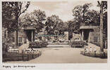 Leipzig Ansichtskarte / Postkarte / Leipzig Zoo. Löwenzwinger -