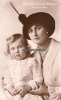 Deutsches Reich Ansichtskarte/Postkarte/Prinzessin August Wilhelm mit ihrem Sohn -