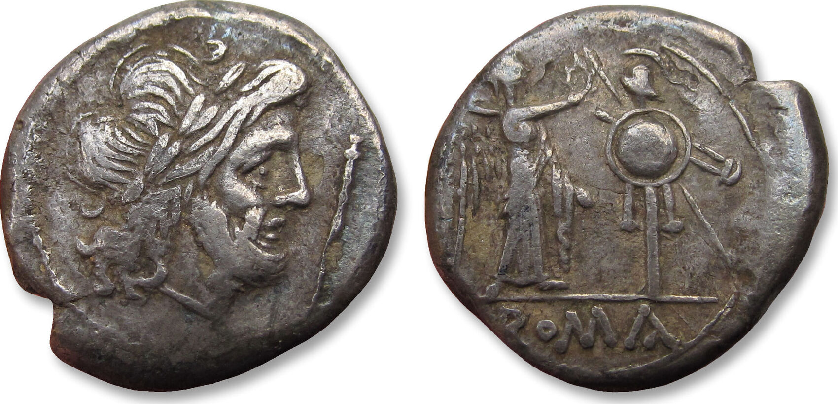 Serie vf. Repubblica romana.serie 'Corona'. 211-208 A.C. Asse..