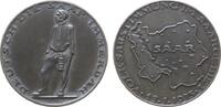 Drittes Reich Medaille Silber Volksabstimmung im Saarland, stehender Bergmann / Landkarte, v. F. Kölle, ca. 36 MM, ca. 20,7 Gramm, mattiert, Randpunzen -