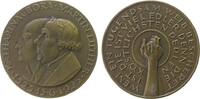 Reformation / Religion Medaille Bronze Luther Martin (1483-1546) - 400. Jahrestag der Hochzeit mit Katharina von Bora, beider Büsten nach links / Umschrift und -