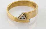 Ringe  Moderner Designer-Ring aus Gold mit Diamant | 750 / 3,72g / Gr. 53