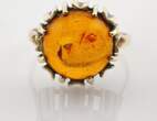 Ringe  Goldring mit großem Bernstein-Cabochon | 333 / 3,65g / Gr. 58