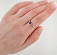 Ringe  Eleganter Weißgold-Ring mit Saphir und Diamanten | 585 / 2,56g / Gr. 64