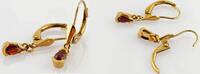Ohrschmuck Ohrhänger aus Gold mit Granaten | 333 / 1,33g -
