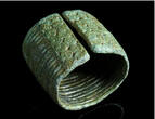 Verzierter Bronze Armreif ~ 2-3. Jh. n.u.Z. Nordost-Europa. Germanisch / Proto-Slawisch. Top Patina! Selten siehe Bilder