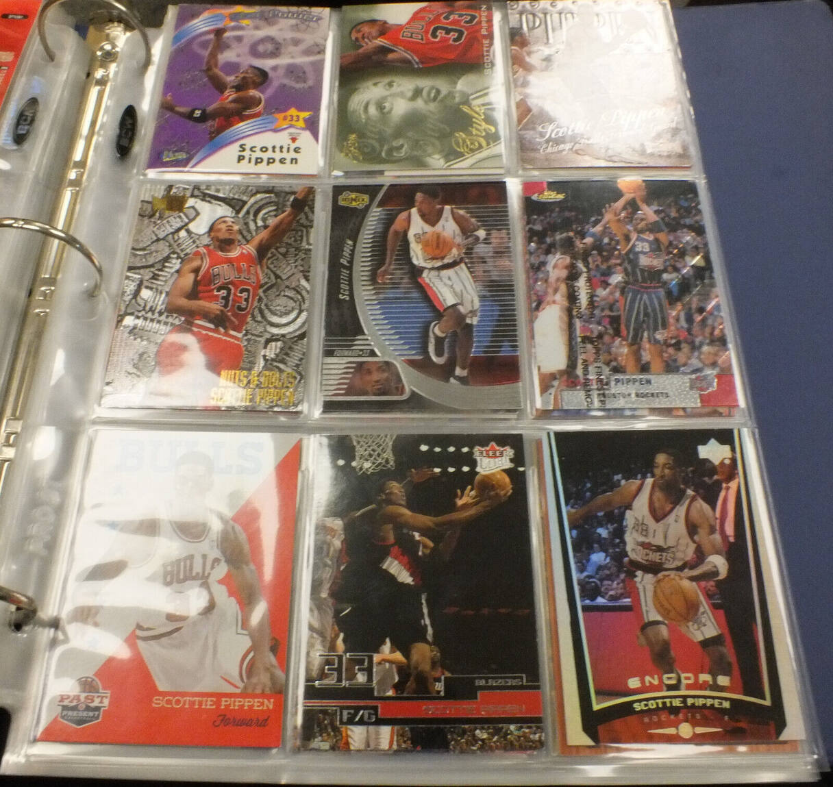 Scottie Pippen NBA Basketball Chicago Bulls Card Lot of 297 Cards