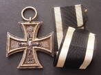 Deutsches Reich Eisernes Kreuz II. Klasse 1914 Hersteller CO Getragen