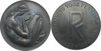 Nederland 1950. Vereniging voor penningkunst 1925-1950 Slagpenning J.B. Gutterswijk vz. & (H. Wetselaar kz.) -