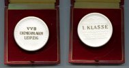 DDR/Leipzig, Keramik-Medaille, VEB Chemieanlagen Leipzig, -