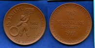 Dresden, Porzellan-Medaille, 15 Jahre VEB-Reifenwerk Dresden 1962-1977, -