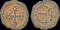 Byzantine pentanummium Maurice Tiberius AE pentanummium -