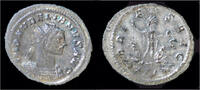 antoninianus 270-275AD Roman Aurelian silvered antoninianus Sol between two captives. VF+