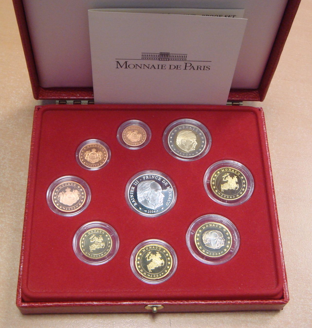 monaco-8-88-euro-kms-2004-proof-ma-shops