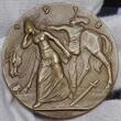 Deutschland Karl Goetz Bronzemedaille 1918 Dated 20 Jahre Tod von Bismarck Satirische Medaille Krone am Boden Weinende Germania As cast