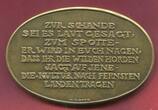 Germany Deutschland Karl Götz Medaille Quer Oval Bronze Medaille Guß cast 1914 Kulturträger Nikolaus II., Poincare, George V. Kolonialtruppen Satire Almost as cast, usual casting flaws