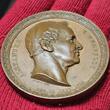 Deutschland Germany Kaiserreich Preußen Bronzemedaille 1859 Alexander von Humboldt Kosmos Fec. H B Loos Dir. Hohes Relieff Ultra high relief AU small scratches Patina brown sm. Spots