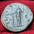 Antoninus Pius Sesterz 138 - 161 Salus better than very fine