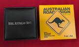 Australien 1 Dollar Silbermünze 2013 Road Sign Känguru - 1 Oz Silber - Kangaroo Frosted Uncirculated with original packaging