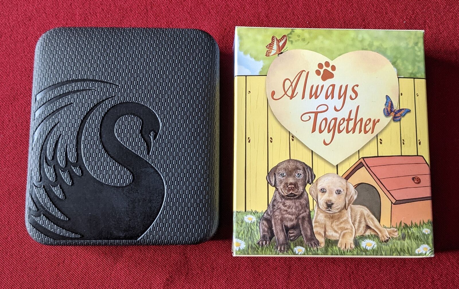 Tuvalu 50 Cent Silbermünze mit Farbapplikation 2016 Always Together Serie -  Dog Puppies - 1/2 oz Silver Proof Coin - Hundewelpen Proof colorated with  box, coa & carton | MA-Shops