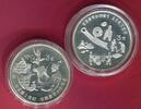 China Volksrepublik PRC 2 x 3 Yuan Chinesisches Papier & Münzgeld -