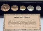 Großbritannien 1/2, 1 Penny , 3 , 6 Pence, 1 Shilling 1946, 1949 1956, 1959, 19 Royal Majesty Collection 5x Münzen Lot VF box+zertfikat