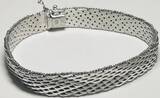 Silberschmuck 800er Silber Schweres Silberarmand Vintage Teppich, Silber Clip Armband getragen und befindet sich in einem guten Zustand