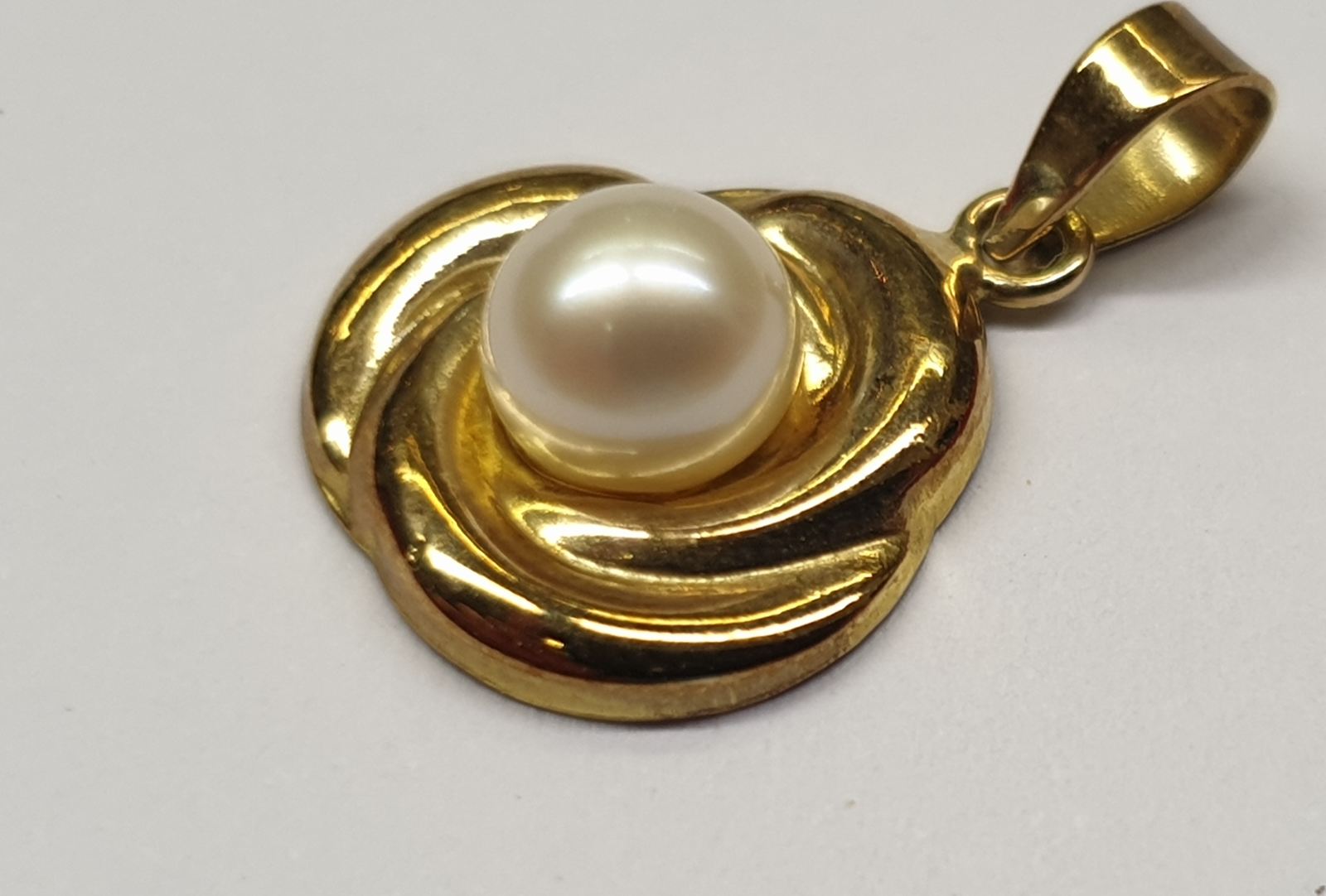 8 K 333er Gold Anhänger Goldanhänger mit Perlen Perlenanhänger getragen ...