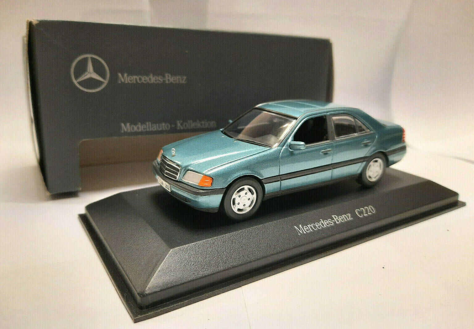Minichamps Mercedes Benz Automodell C 220 in OVP M 1:43 | MA