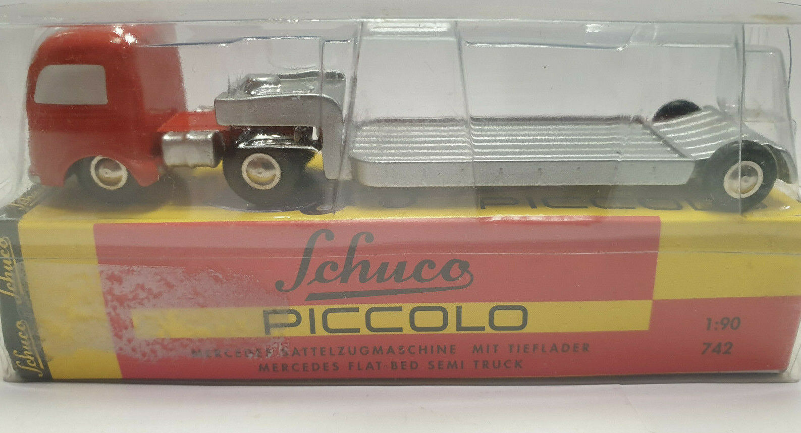 Schuco 742 Piccolo Mercedes-Benz Sattelzugmaschine mit Tieflader M